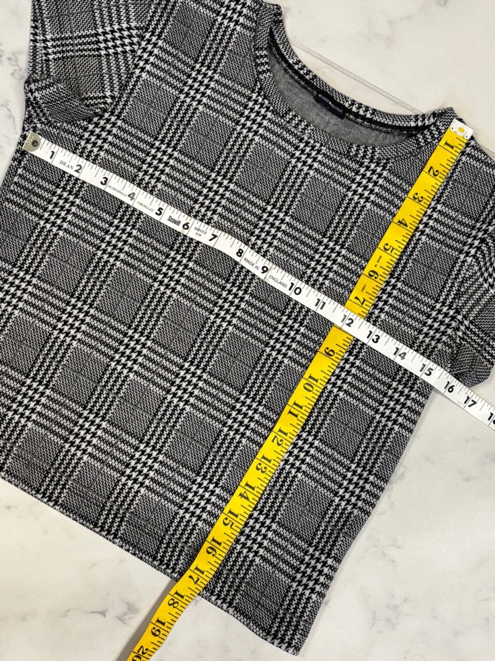 Brandy Melville Black & White Houndstooth Short Sleeve Knit Crew Neck Crop Tee - Picture 5 of 7